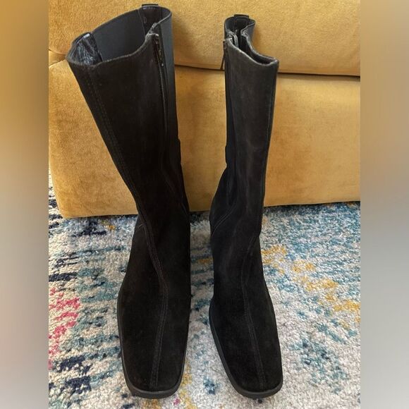 Aquatalia Black Suede Leather Mid-Calf Side Zip Wedge Boots Size 7.5 - Picture 3 of 9